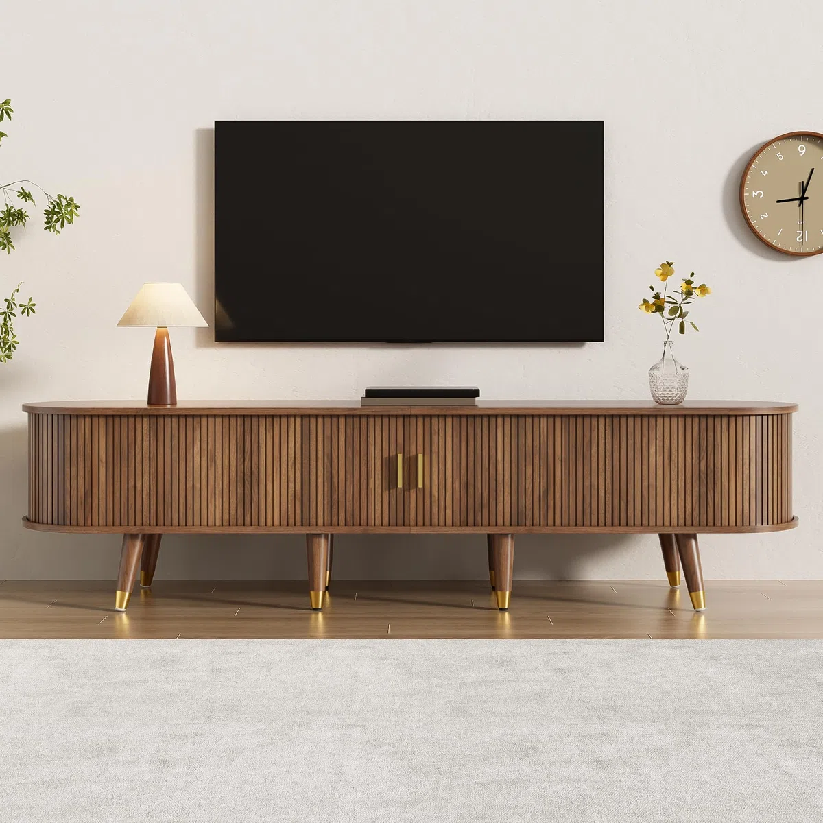 Mueble de TV de ratán de 175 cm de ancho, con puertas correderas, espacio de almacenamiento, compartimentos abiertos, cajones y asas doradas de nogal rústico